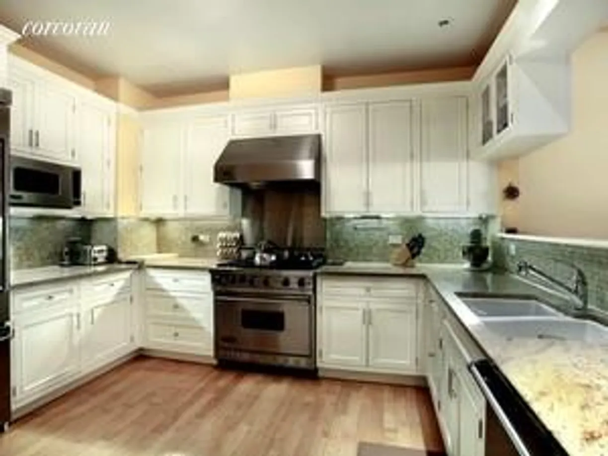 New York City Real Estate | View 5 Columbia Place | room 2