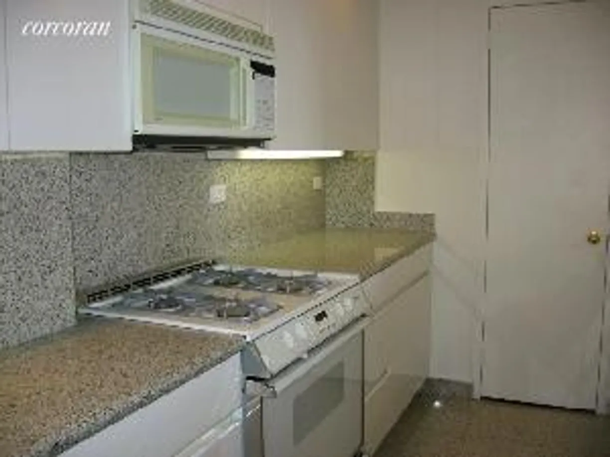 New York City Real Estate | View 45 East 89th Street, 36D | room 2