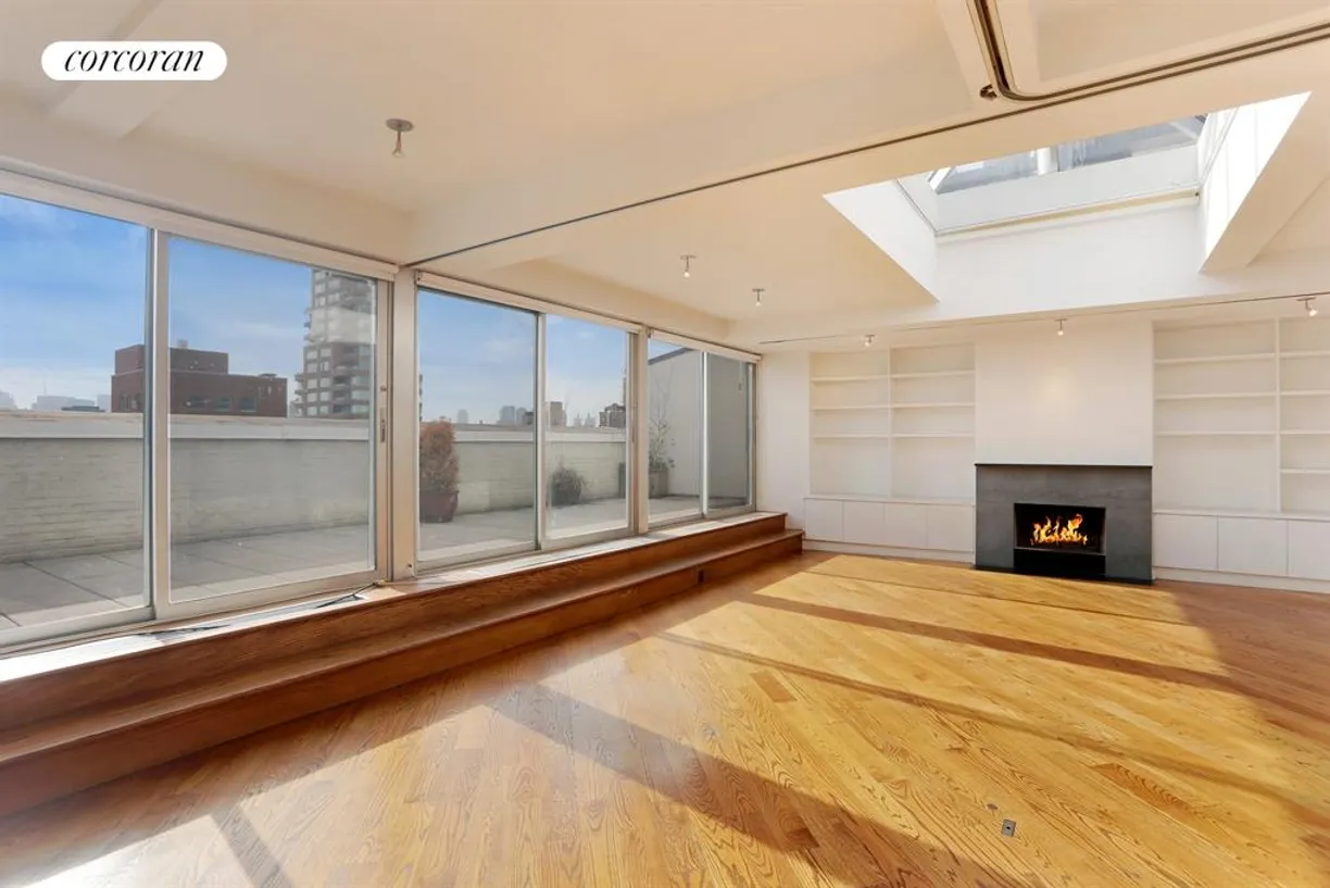 New York City Real Estate | View 55 East 86th Street, PH17B | Living Room