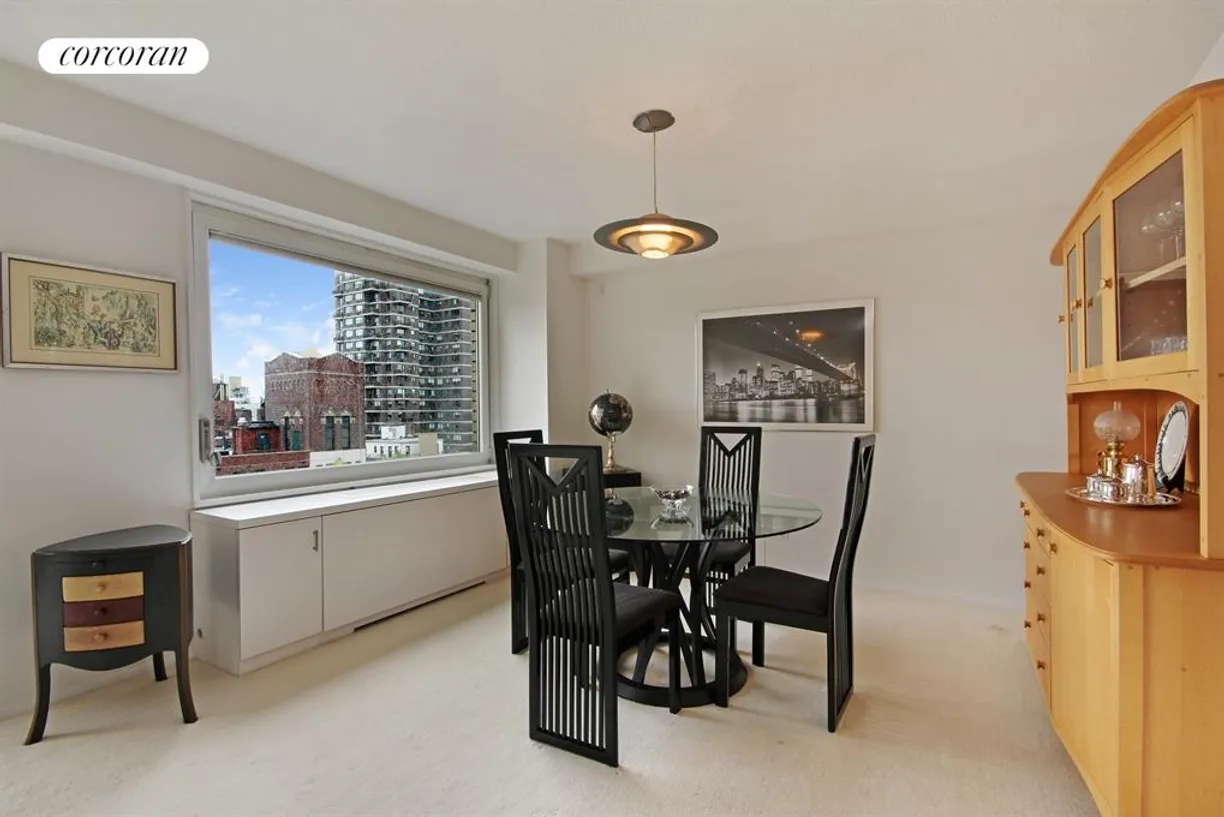 New York City Real Estate | View 1065 Park Avenue, 20A | Dining Room