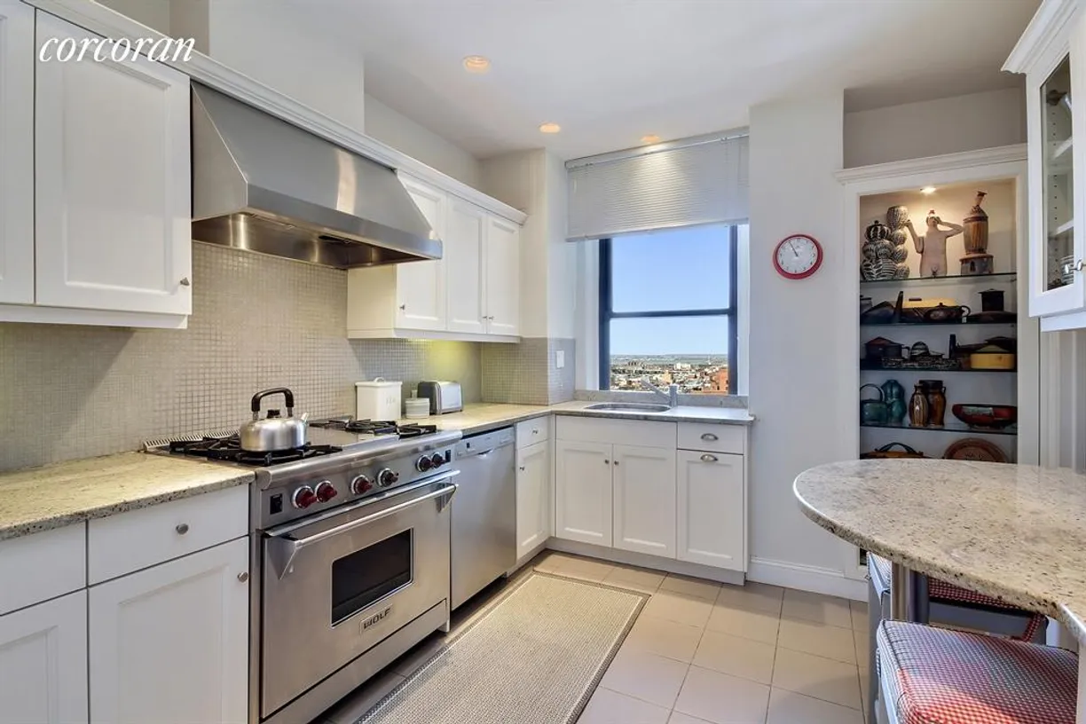 New York City Real Estate | View 9 Prospect Park West, 16A | Renovated Kitchen