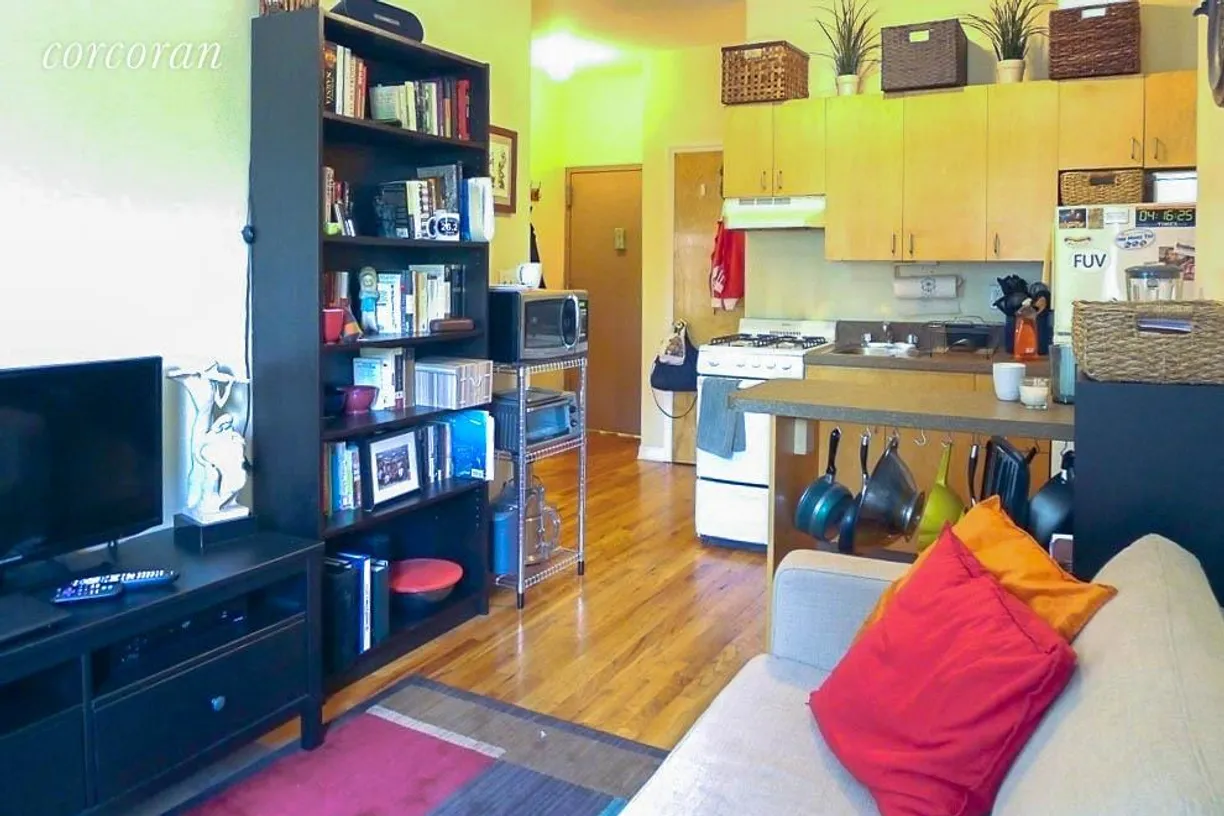 New York City Real Estate | View 99 5th Avenue, 2R | room 1