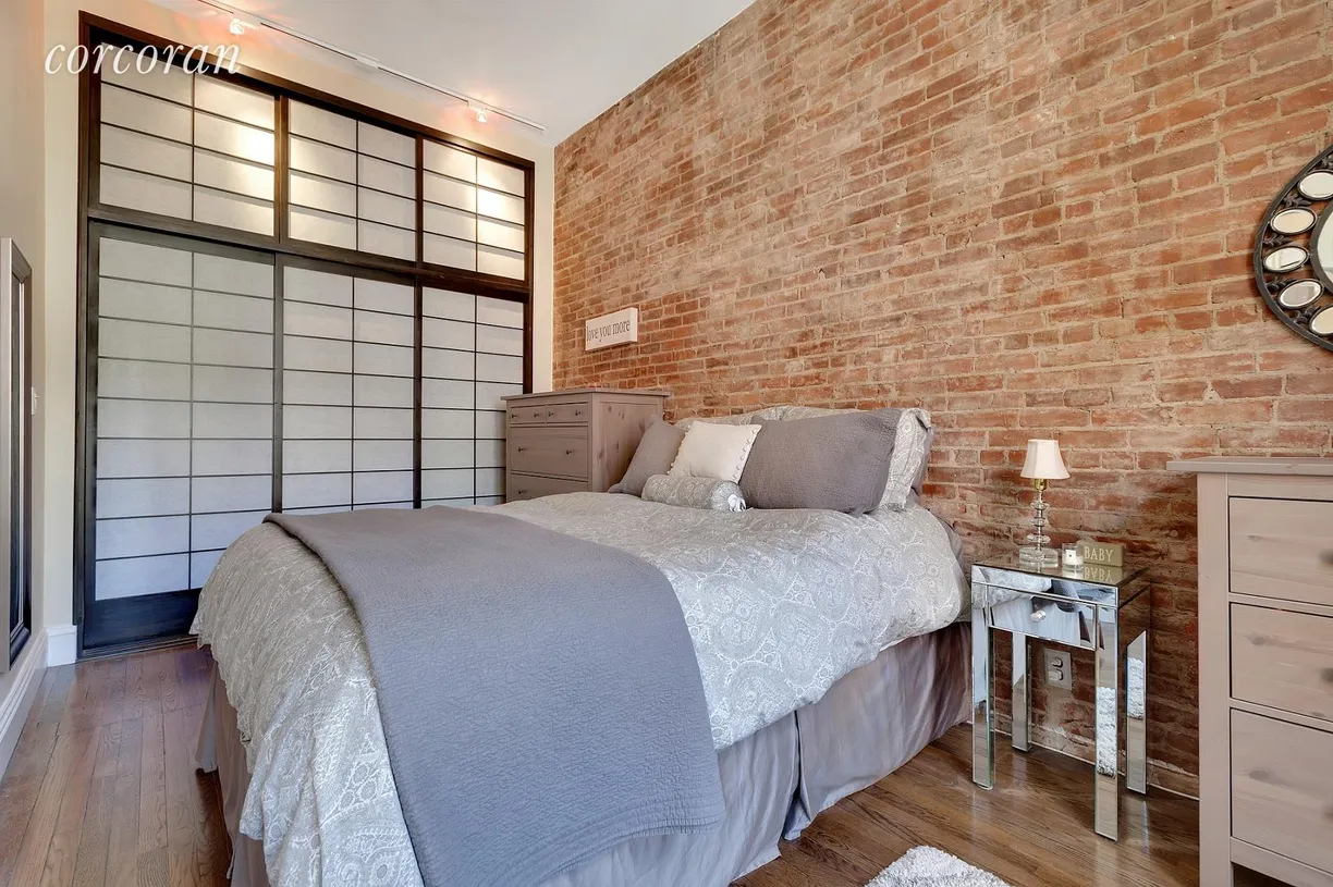 New York City Real Estate | View 140 West 74th Street, 4F | room 2