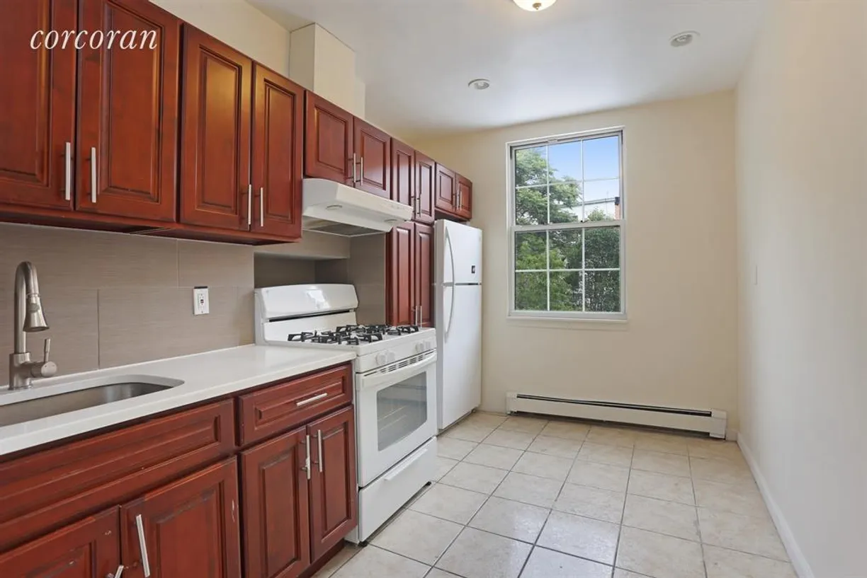 New York City Real Estate | View 178 Stanhope Street | Kitchen