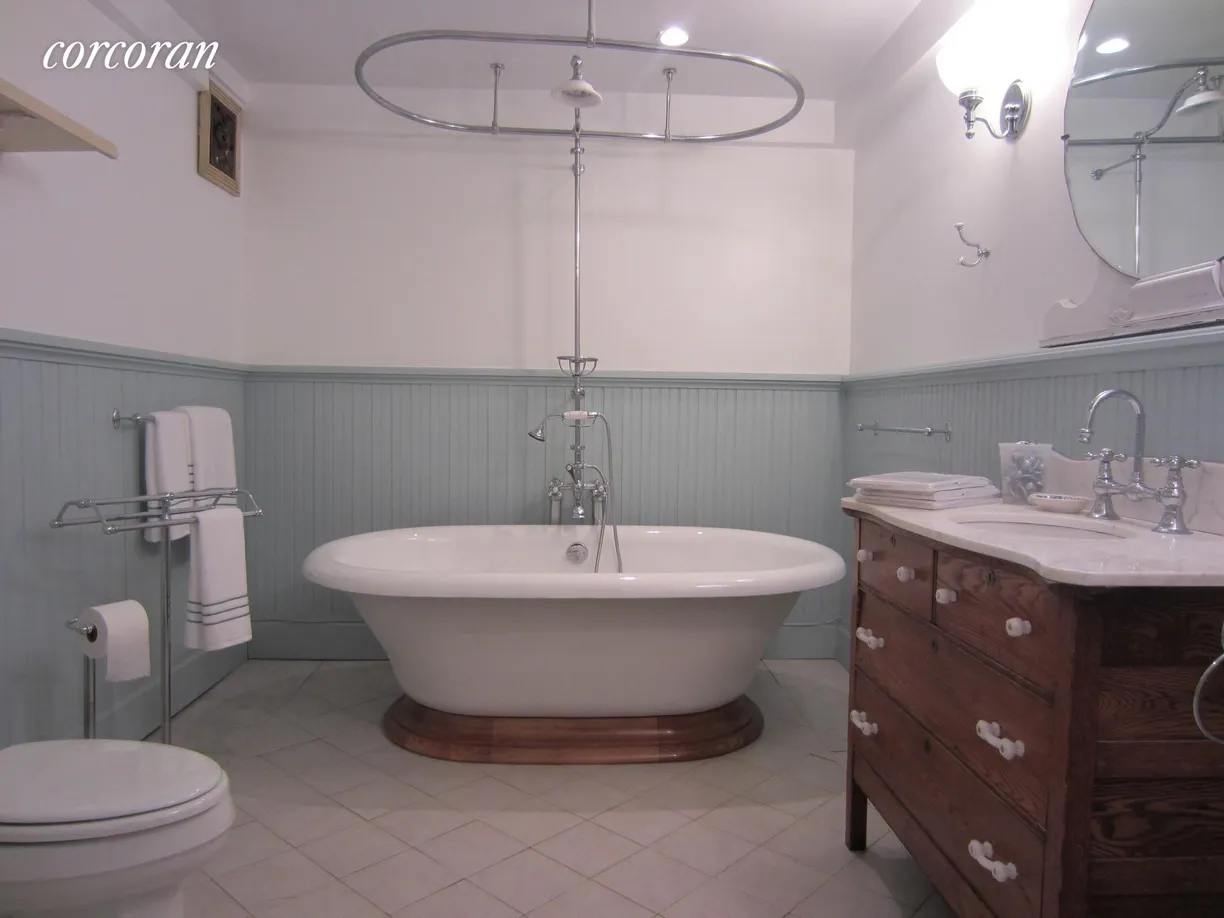 New York City Real Estate | View 313 Clinton Avenue, 1 | room 2