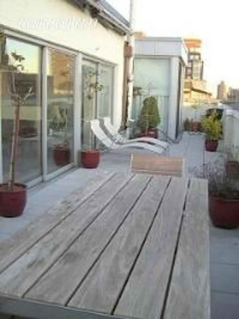 New York City Real Estate | View 55 East 86th Street, 17B | 1 Bed, 2 Baths