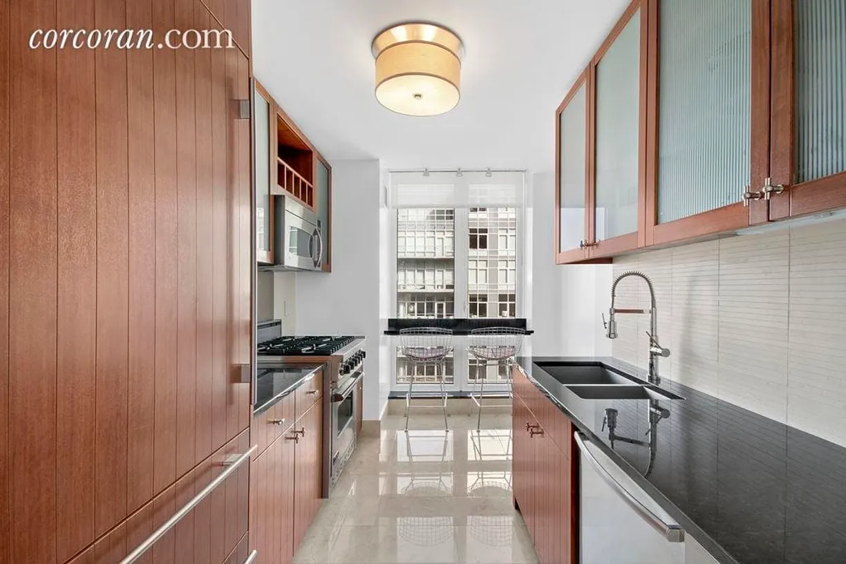 New York City Real Estate | View 250 East 53rd Street, 3202 | room 1
