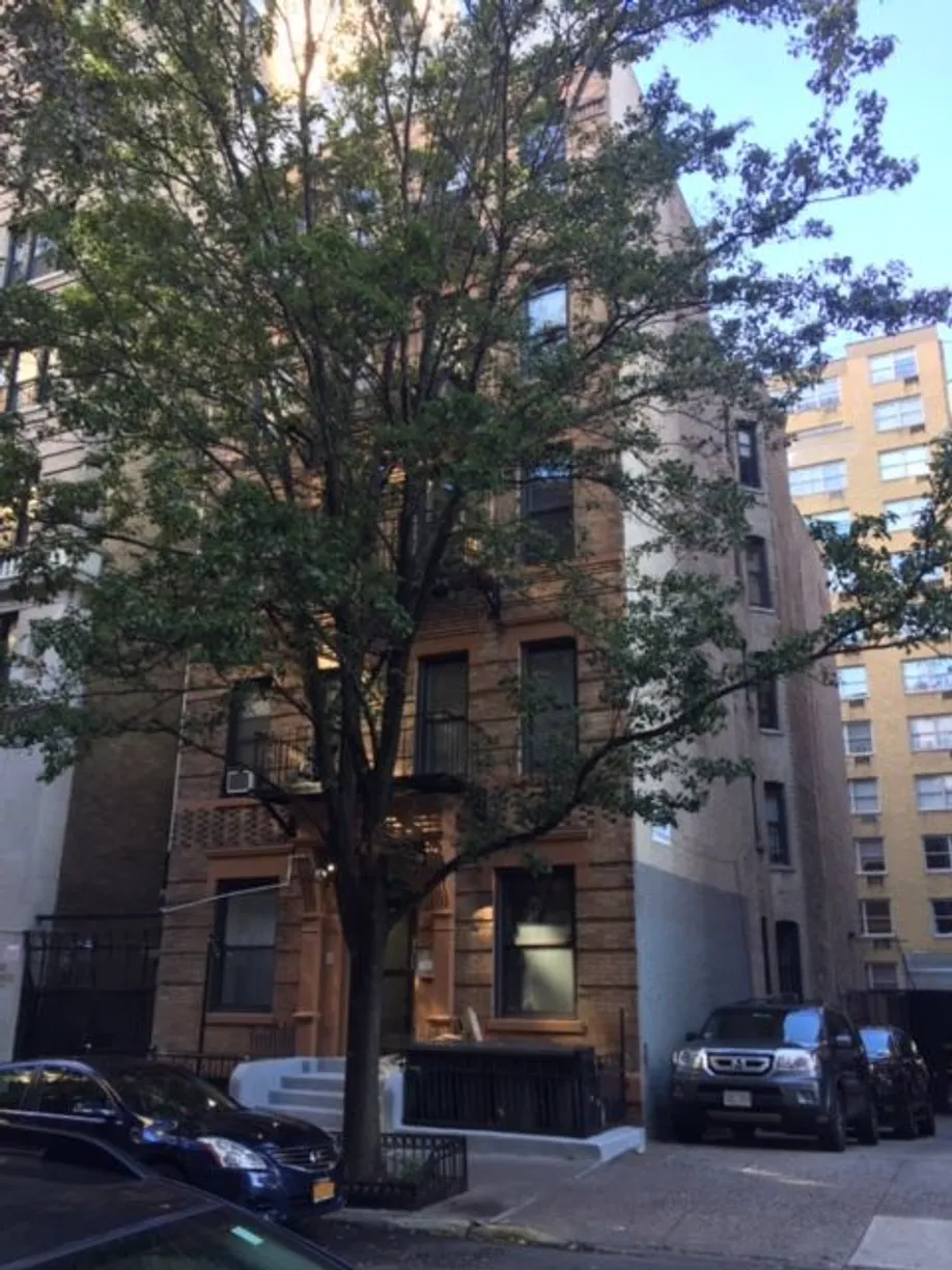 New York City Real Estate | View 211 West 88th Street, 5A | 2 Beds, 1 Bath