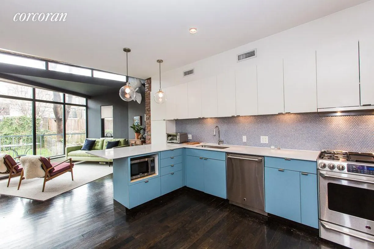 New York City Real Estate | View 390 Park Place, 1 | room 1