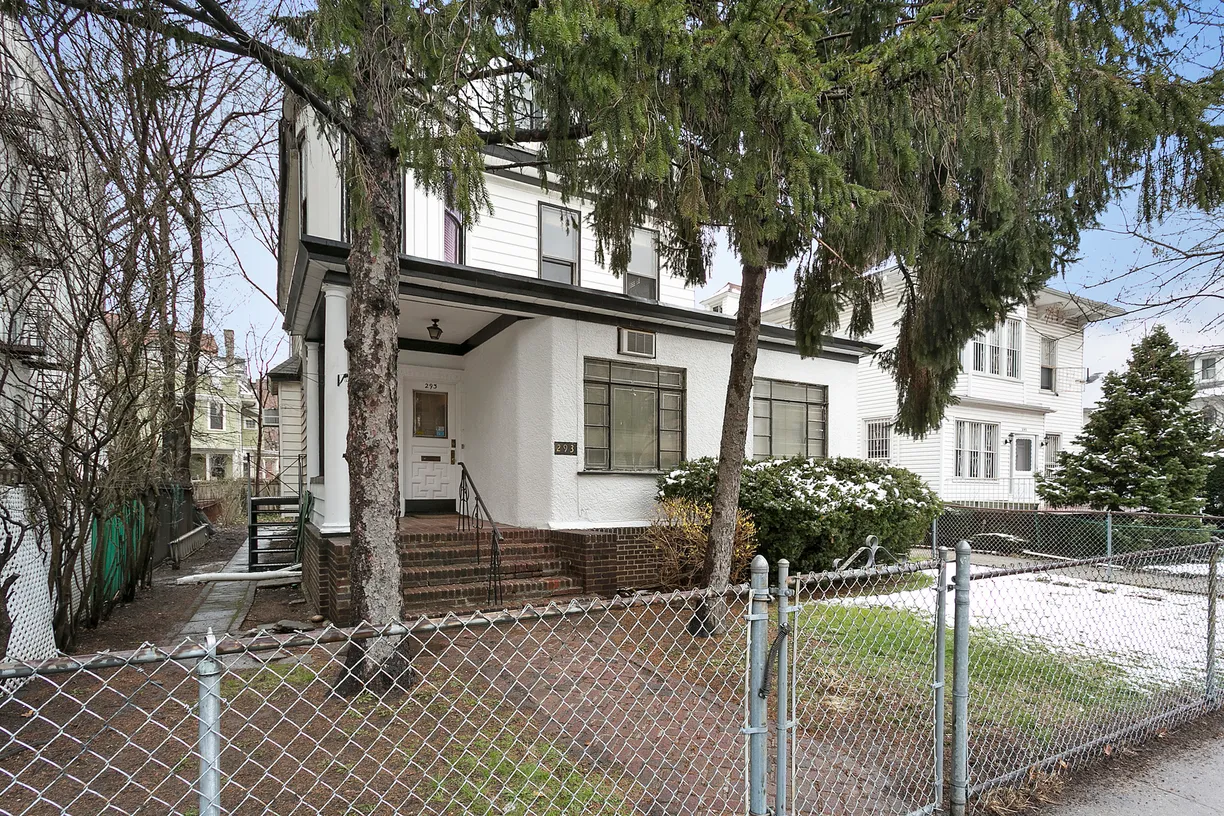 New York City Real Estate | View 293 East 18th Street | room 1