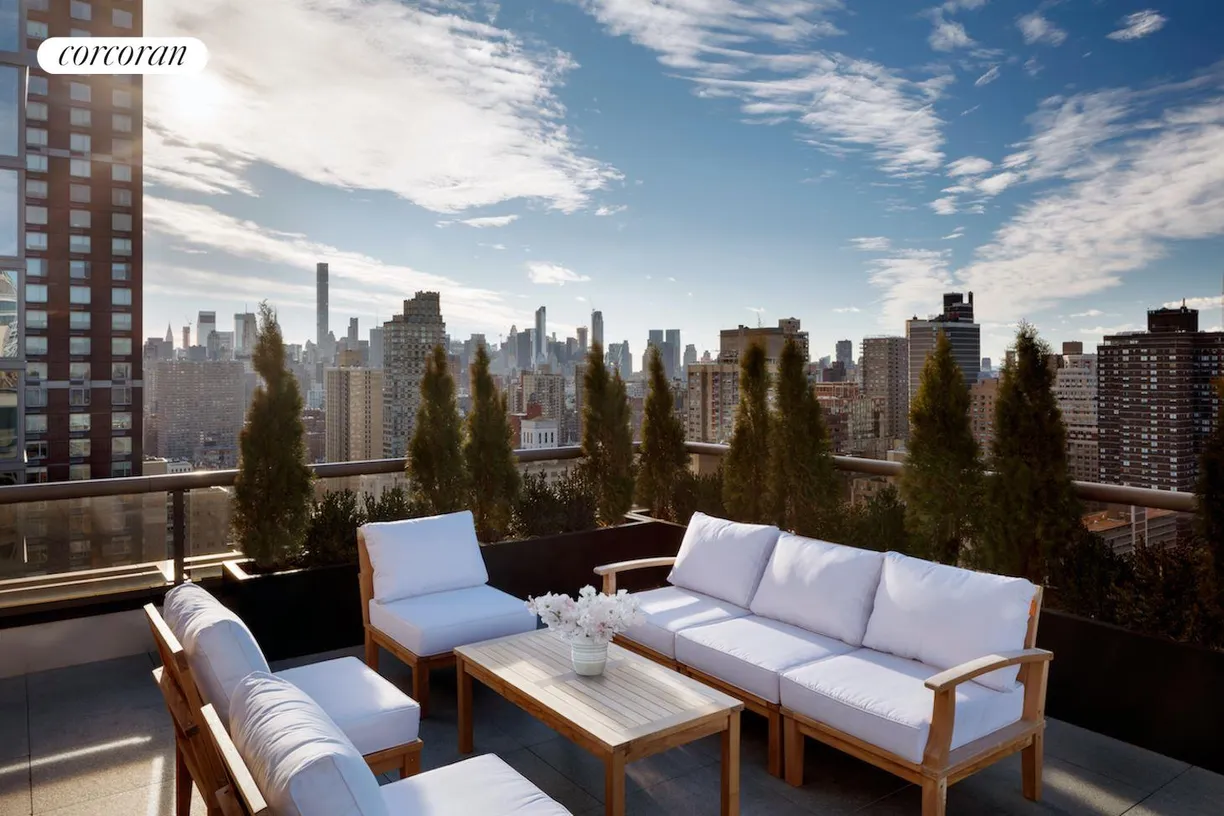 New York City Real Estate | View 389 East 89th Street, PH2 | room 1