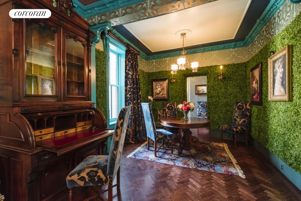 New York City Real Estate | View 34 Gramercy Park East, 8BR | room 2