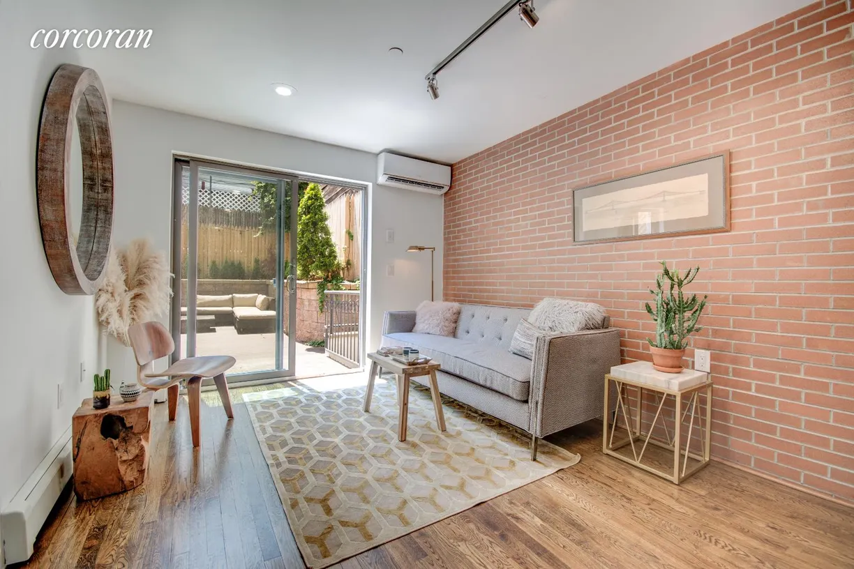 New York City Real Estate | View 976 Metropolitan Avenue, 1B | 1.5 Beds, 1 Bath