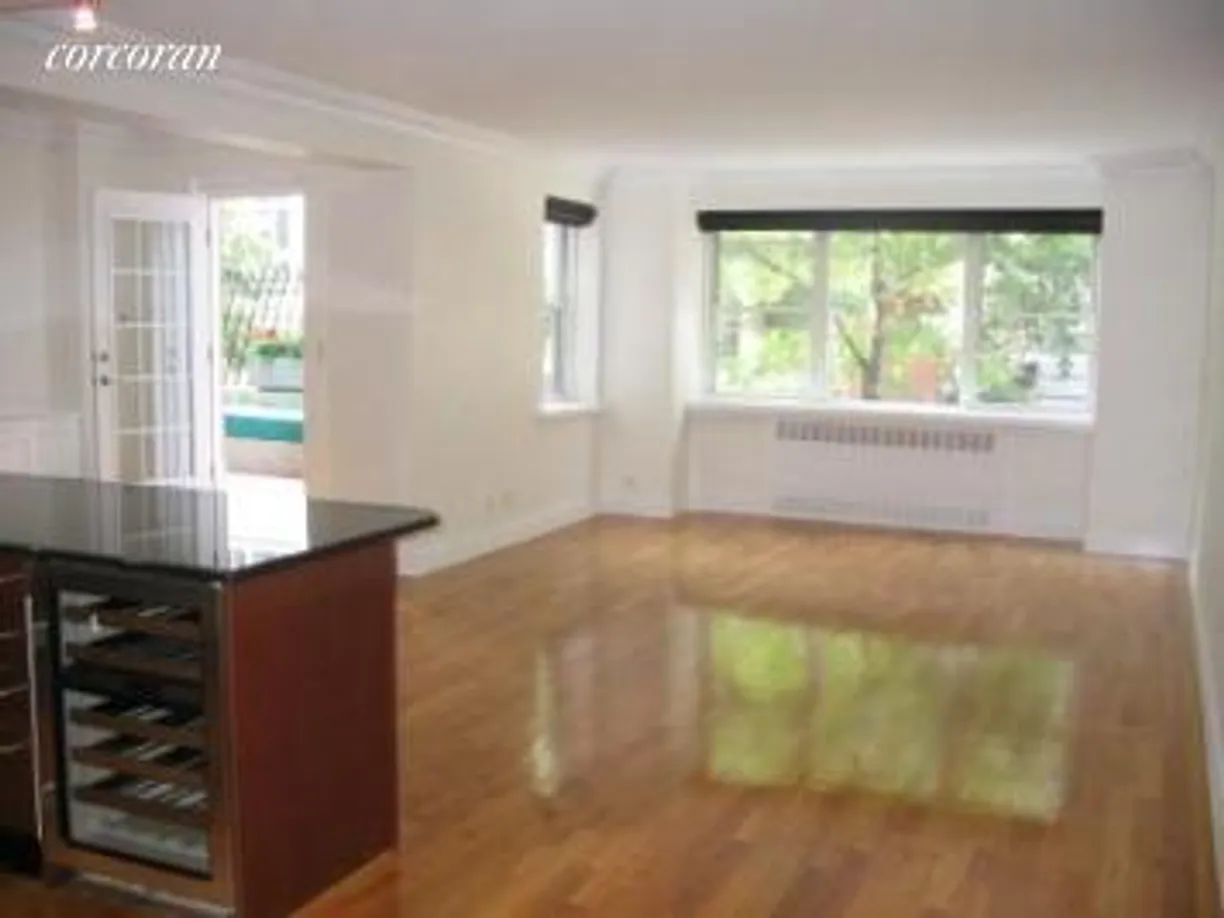 New York City Real Estate | View 923 Fifth Avenue | room 1