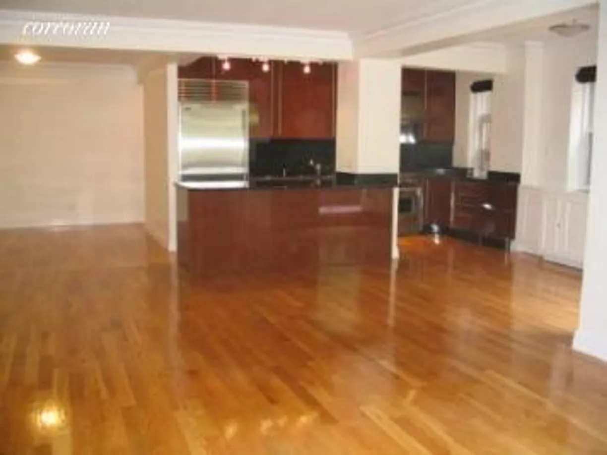 New York City Real Estate | View 923 Fifth Avenue | room 2