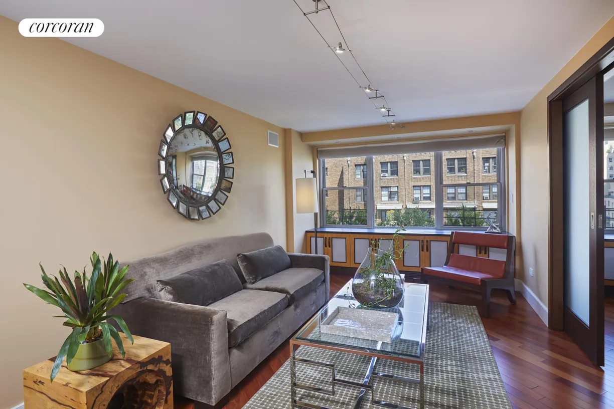 New York City Real Estate | View 15 West 72Nd Street, 17E | Den