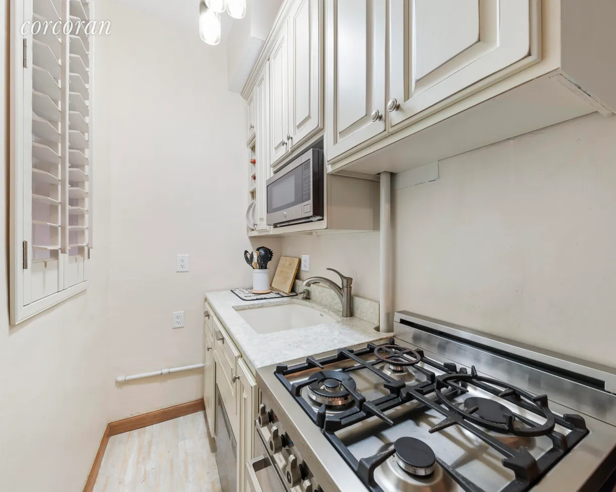 New York City Real Estate | View 102 West 80th Street, 55 | room 2