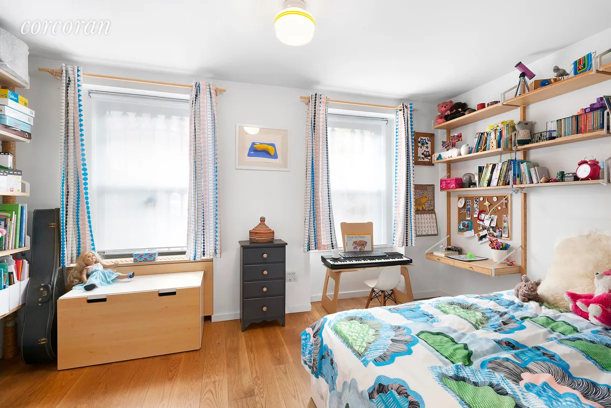 New York City Real Estate | View 181 Dekalb Avenue, A1/A2 | Front bedroom 