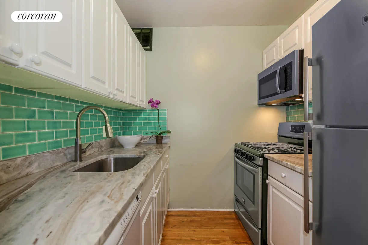 New York City Real Estate | View 60 Court Street, 4G | 1 Bath