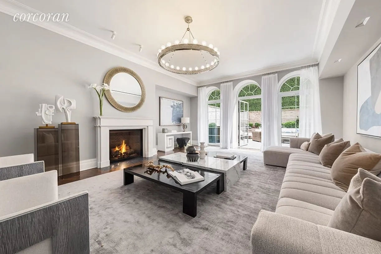 New York City Real Estate | View 20 East End Avenue, TH2 | 4 Beds, 5 Baths