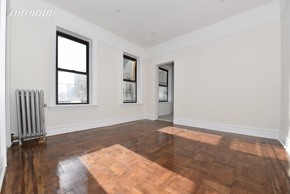 New York City Real Estate | View 34-20 32nd Street, 6H | 1 Bath