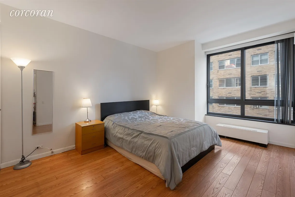 New York City Real Estate | View 100 United Nations Plaza, 6F | Spacious Bedroom with ensuite bathroom