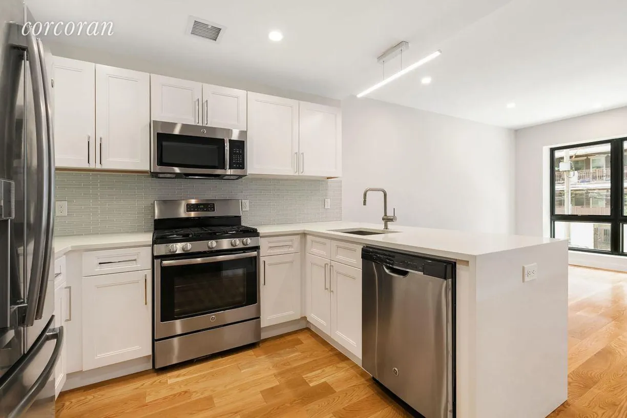 New York City Real Estate | View 21-17 31st Avenue, 2J | room 1