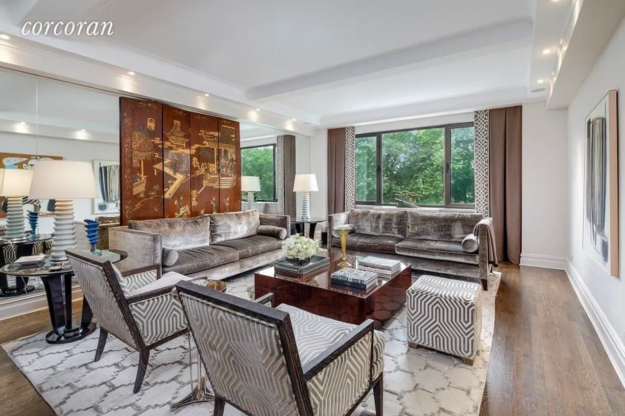 New York City Real Estate | View 930 Fifth Avenue, 6A | 2 Beds, 2 Baths