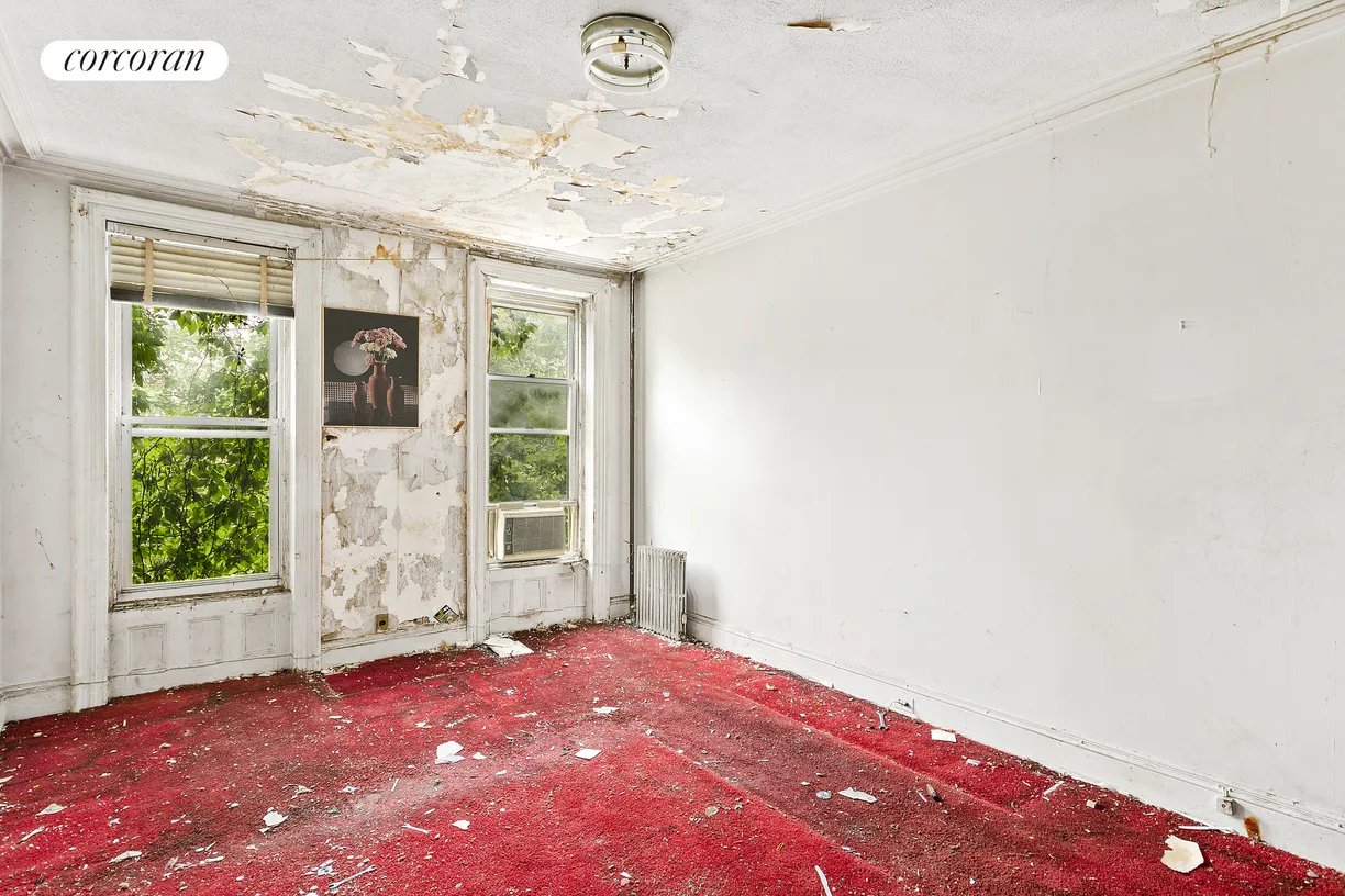 New York City Real Estate | View 164 St James Place | room 1