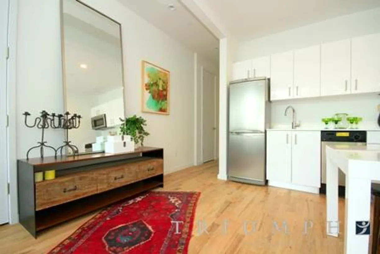 New York City Real Estate | View Hope Street | 1 Bath