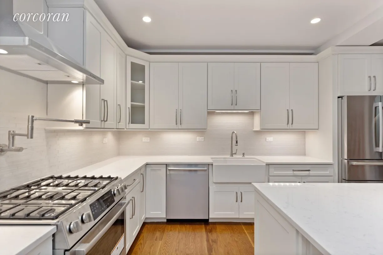 New York City Real Estate | View 487 Hudson Street, 2 | room 2