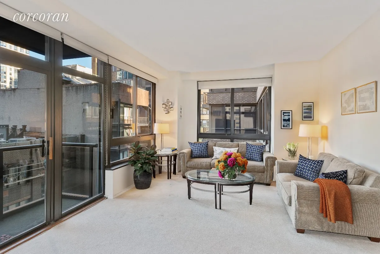 New York City Real Estate | View 100 United Nations Plaza, 7G | 2 Beds, 2 Baths