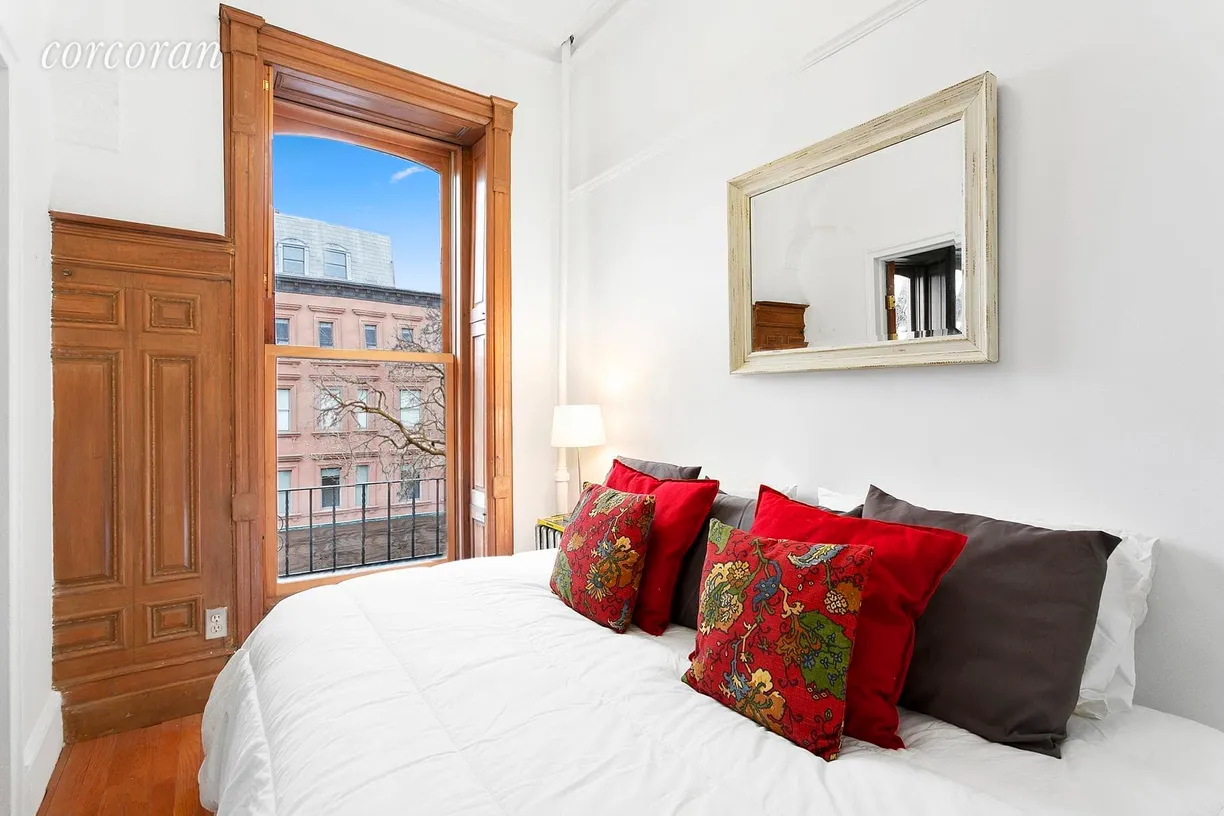 New York City Real Estate | View 19 7th Avenue, 2F | room 2