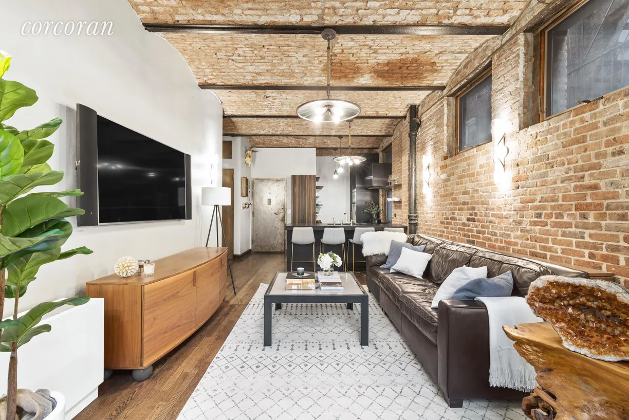 New York City Real Estate | View 9 Barrow Street, 3M | 1 Bed, 1 Bath