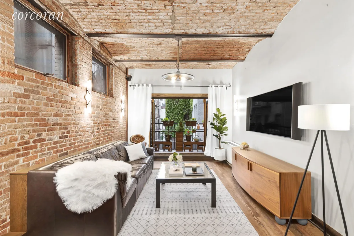 New York City Real Estate | View 9 Barrow Street, 3M | room 2