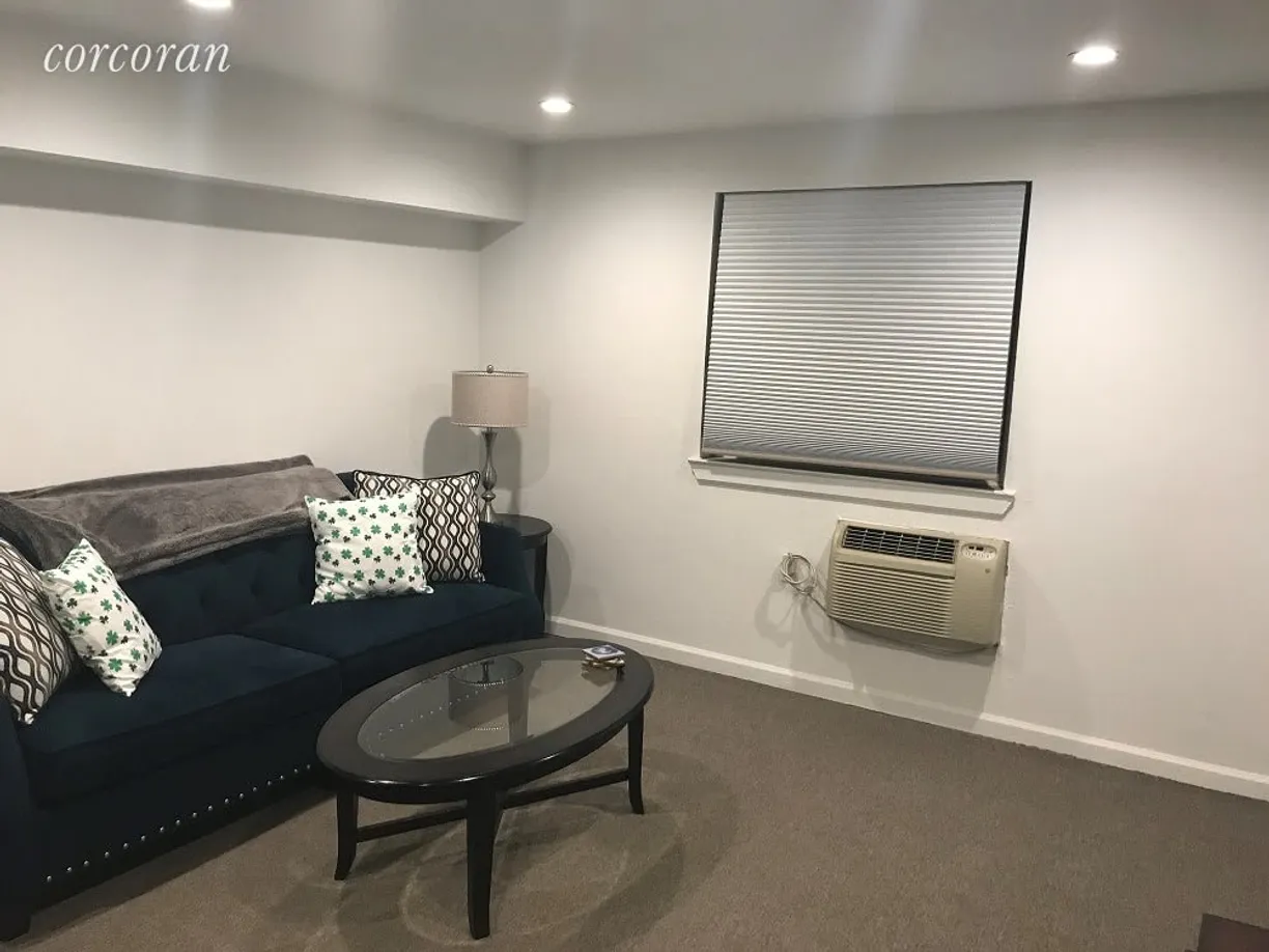 New York City Real Estate | View 211 Thompson Street, L-H | room 2