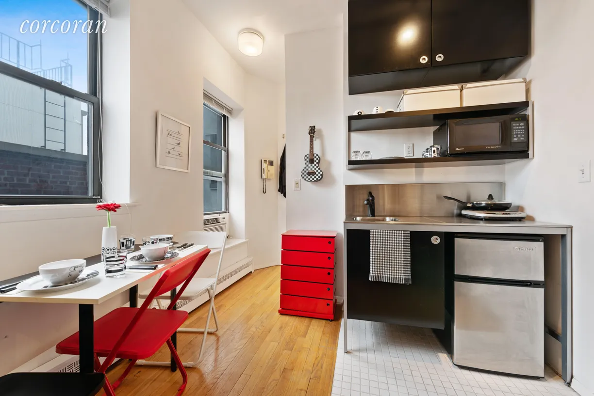 New York City Real Estate | View 99 Avenue B, 5D | room 2