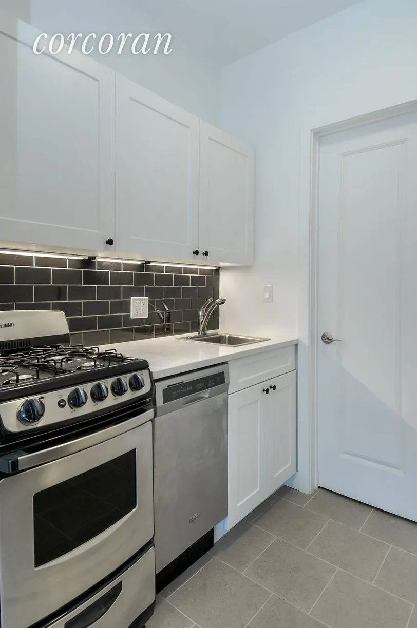 New York City Real Estate | View 141 Lexington Avenue, 2R | room 2