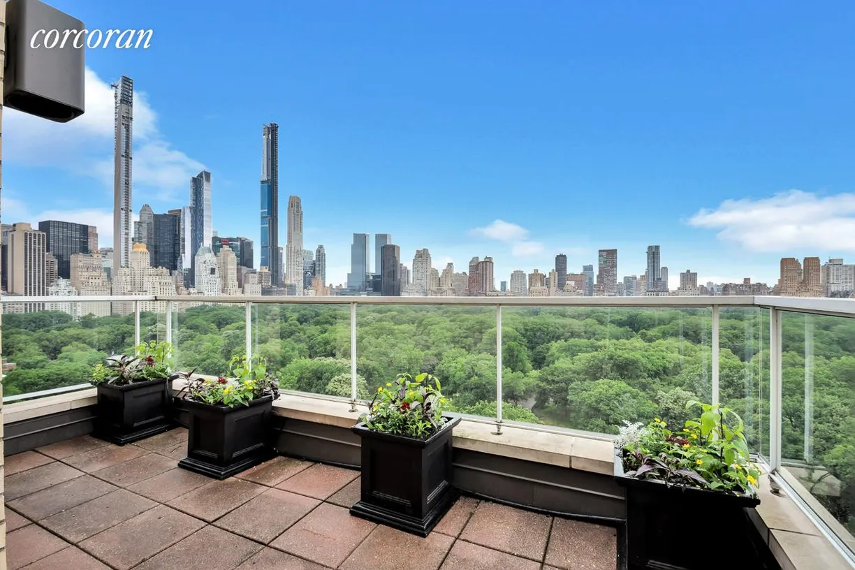 New York City Real Estate | View 860 Fifth Avenue, 19H | Rare Wrap Corner Entertaining Terrace 