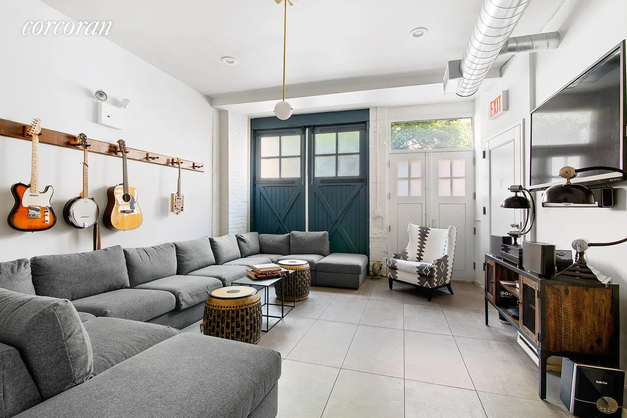 New York City Real Estate | View 10 Saint Felix Street | room 1