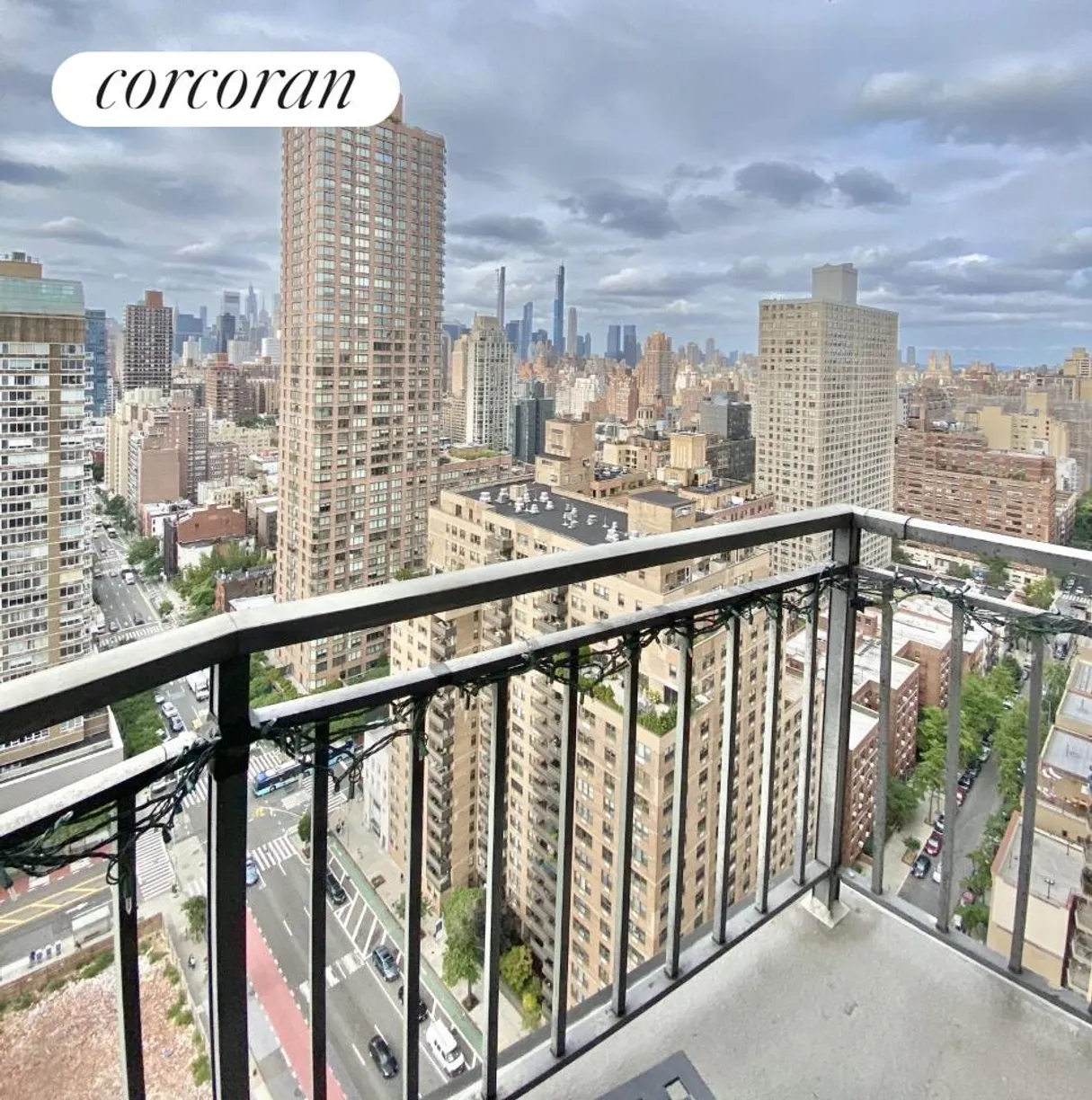 New York City Real Estate | View 401 East 80th Street, 30A | 1 Bed, 1 Bath