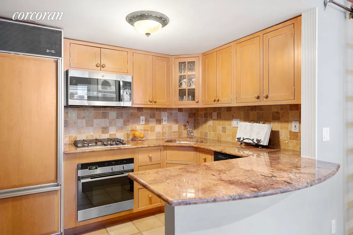 New York City Real Estate | View 61 West 68th Street, 5 PARLOR | room 2