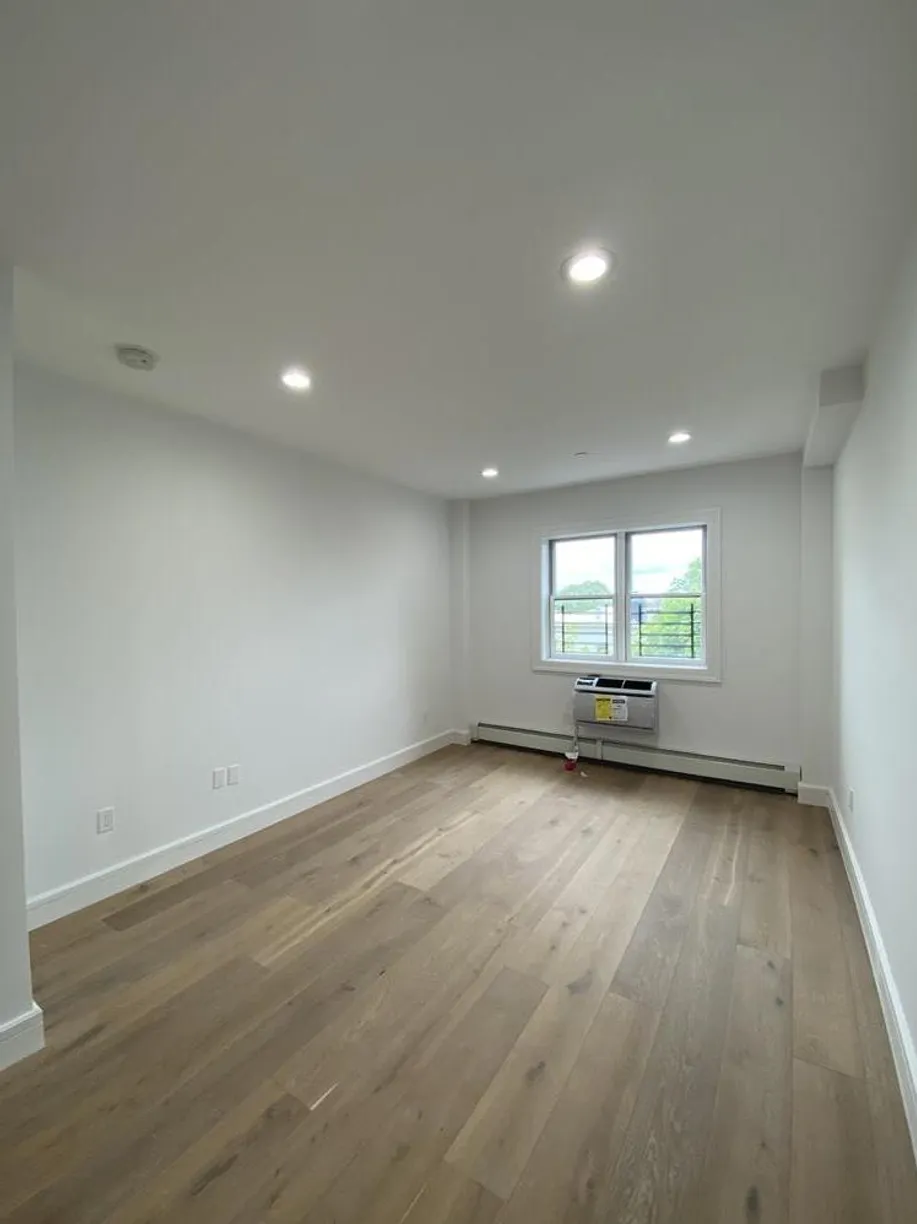 New York City Real Estate | View Terrace Place | 1 Bed, 1 Bath