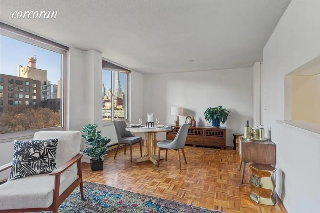 New York City Real Estate | View 555 Main Street, 908 | room 1