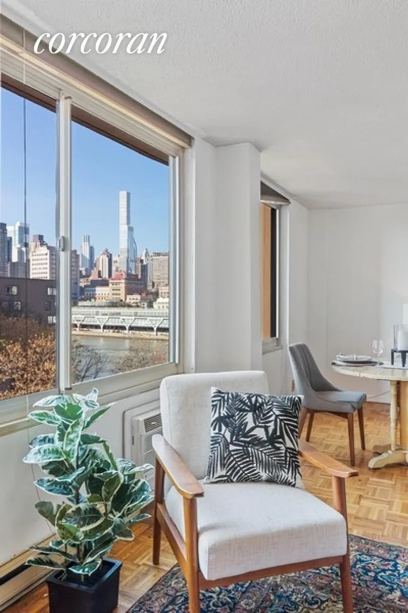 New York City Real Estate | View 555 Main Street, 908 | room 2