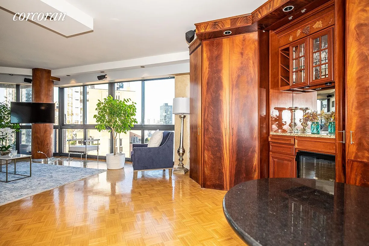 New York City Real Estate | View 200 East 61st Street, 34-E | room 1