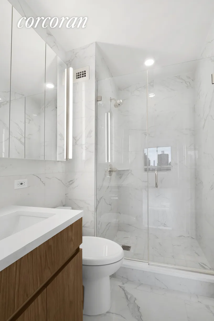 New York City Real Estate | View 800 Fifth Avenue, 7A | room 2