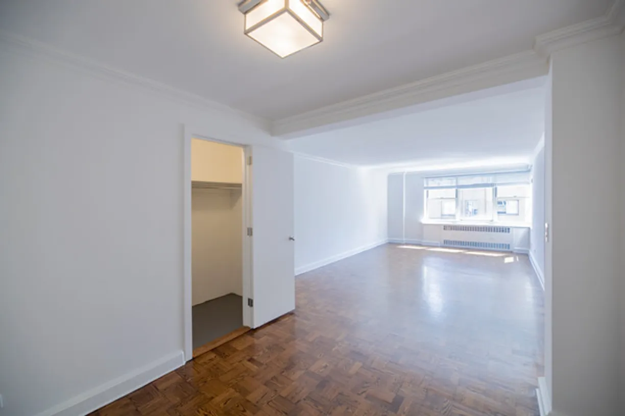 New York City Real Estate | View Park Avenue | 1 Bed, 1 Bath