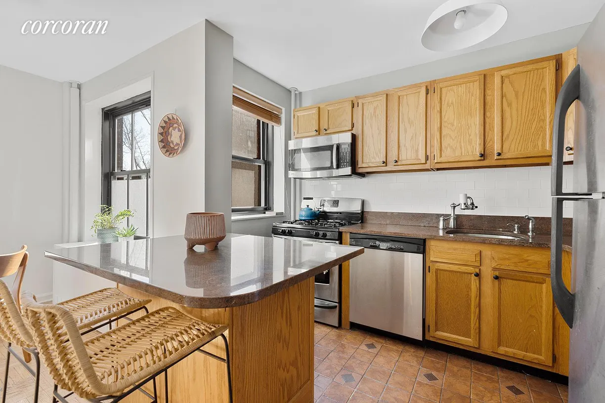 New York City Real Estate | View 345 Clinton Avenue, 5B | room 2