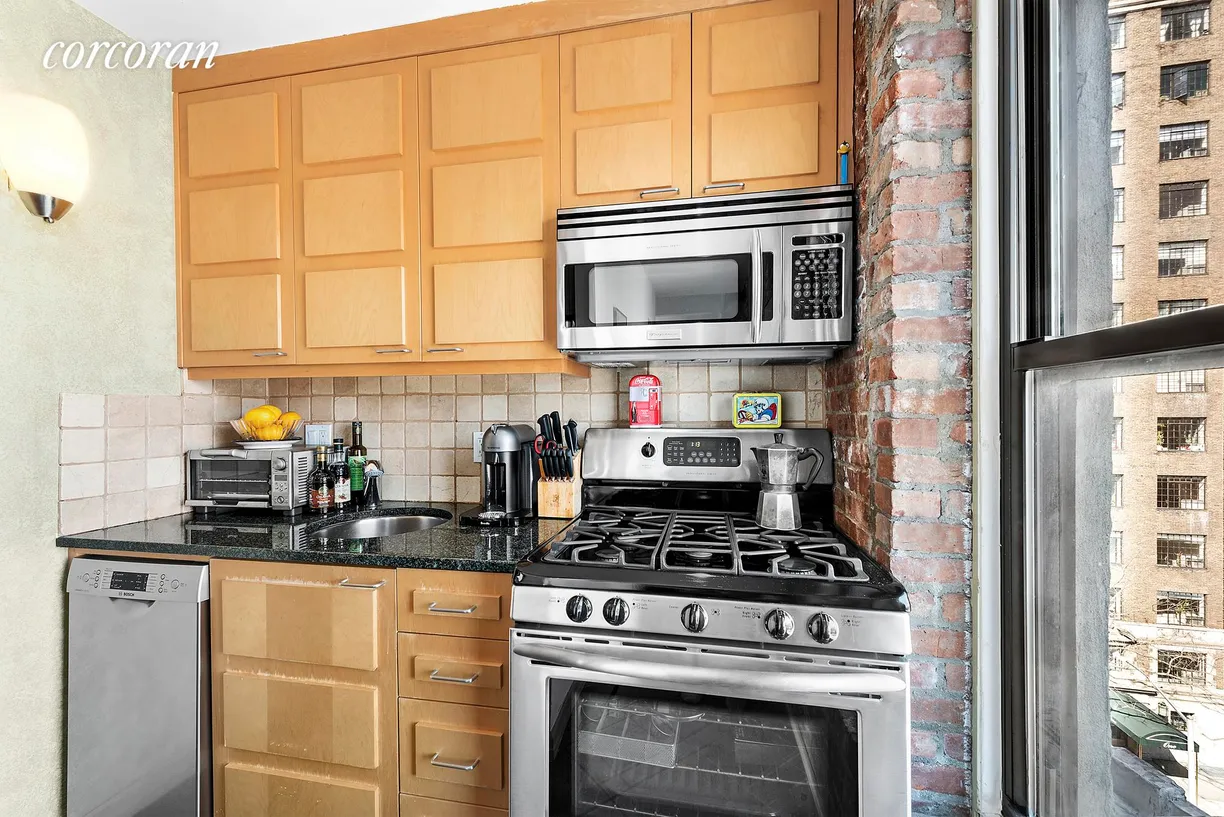 New York City Real Estate | View 10 Christopher Street, 6E | room 2